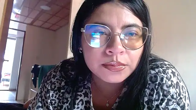 viccky vick online show from March 30, 2026, 5:47 pm