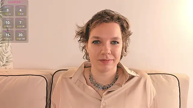 Snapshot of EdaGambee chatting on February 9, 2025, 1:56 pm EdaGambee online show from February 9, 2025, 1:56 pm