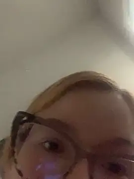 Snapshot of Mermaid-hana chatting on January 28, 2025, 6:49 pm Mermaid-hana online show from January 28, 2025, 6:49 pm