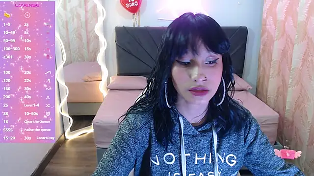 palmerfox tay online show from February 26, 2025, 6:59 pm