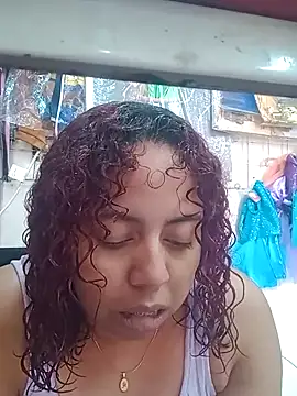 Snapshot of alexandraluv chatting on February 28, 2025, 6:41 pm alexandraluv online show from February 28, 2025, 6:41 pm