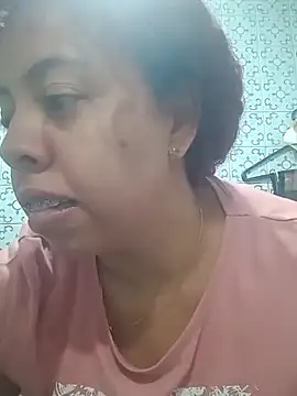 Snapshot of alexandraluv chatting on February 22, 2025, 4:40 pm alexandraluv online show from February 22, 2025, 4:40 pm
