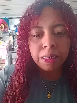 Snapshot of alexandraluv chatting on February 17, 2025, 3:33 pm alexandraluv online show from February 17, 2025, 3:33 pm