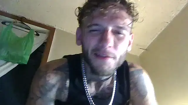 cruz815 online show from September 16, 2025, 2:23 am