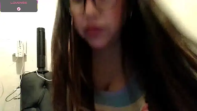 Snapshot of MirandaLatinaLovely chatting on March 23, 2026, 6:08 pm MirandaLatinaLovely online show from March 23, 2026, 6:08 pm