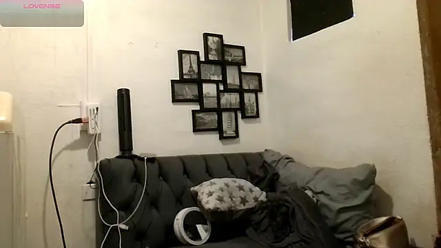 Snapshot of MirandaLatinaLovely chatting on March 30, 2026, 5:25 pm MirandaLatinaLovely online show from March 30, 2026, 5:25 pm