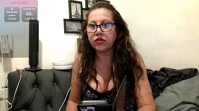 Snapshot of MirandaLatinaLovely chatting on March 28, 2026, 6:42 pm MirandaLatinaLovely online show from March 28, 2026, 6:42 pm