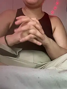 Snapshot of UnshavenPussyLoversonly chatting on March 17, 2025, 5:16 pm UnshavenPussyLoversonly online show from March 17, 2025, 5:16 pm