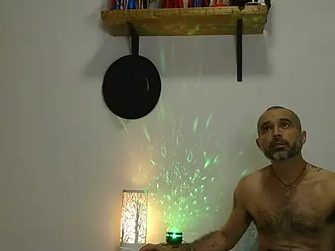 perrosolove online show from March 1, 2025, 7:41 am