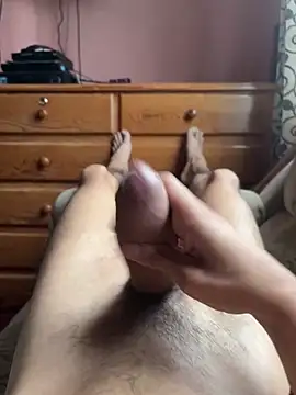 toni1405 online show from April 27, 2026, 11:58 pm