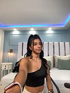 eva roseee online show from October 29, 2025, 9:36 pm