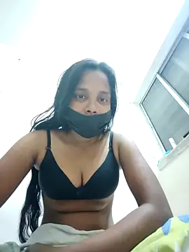 Olivia0879 online show from February 19, 2025, 10:12 am