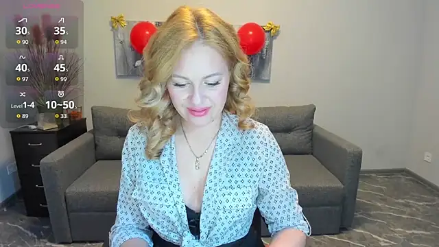 Snapshot of Mira_Whites chatting on February 24, 2026, 1:12 pm Mira Whites online show from February 24, 2026, 1:12 pm