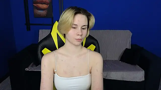 BettyCarter07 online show from March 5, 2025, 9:27 am