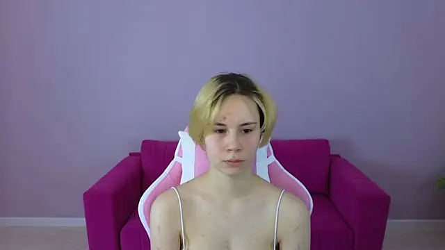 BettyCarter07 online show from February 13, 2025, 9:30 am