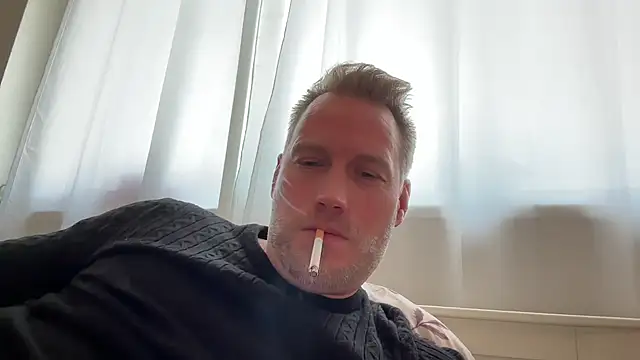 Christian87xxx online show from November 25, 2025, 11:21 am