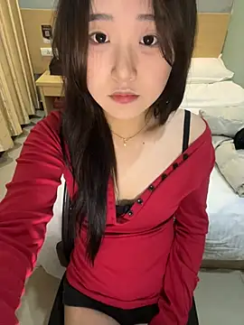 kkkiii889 online show from February 10, 2025, 11:46 am