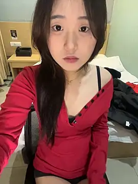 kkkiii889 online show from February 9, 2025, 11:47 am