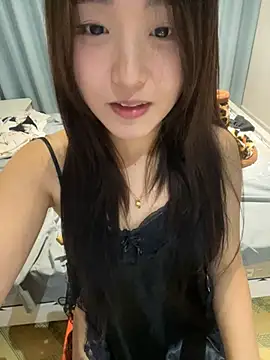 kkkiii889 online show from March 5, 2025, 12:22 pm