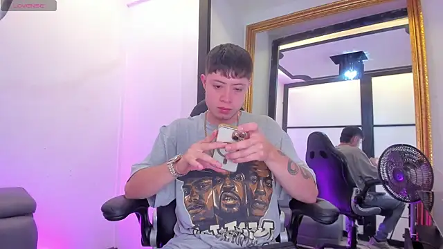 marcuscollins1  online show from October 15, 2025, 2:58 pm