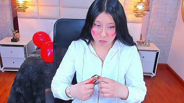 Snapshot of Nohemi_louse chatting on February 14, 2026, 7:14 pm Nohemi louse online show from February 14, 2026, 7:14 pm