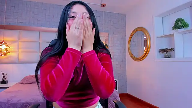 Nohemi louse online show from July 10, 2026, 7:14 pm