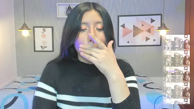 Nohemi louse online show from March 11, 2025, 7:25 pm