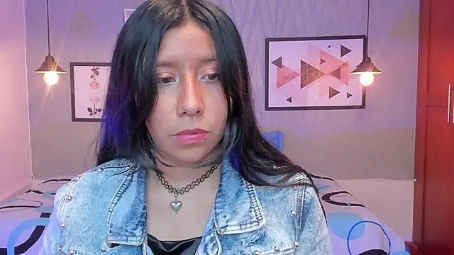 Nohemi louse online show from March 15, 2025, 7:27 pm