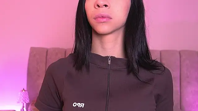 sara lopee1 online show from December 17, 2025, 11:59 am