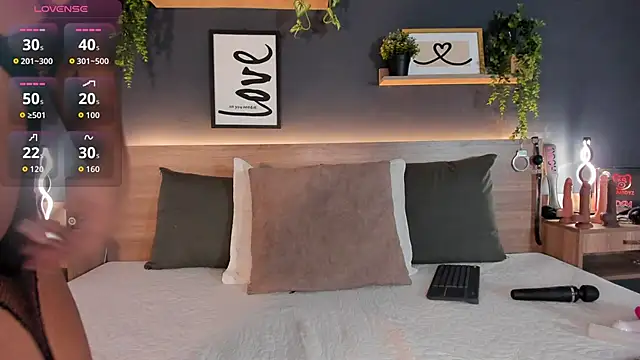 Zaha Evans online show from December 21, 2025, 6:09 pm