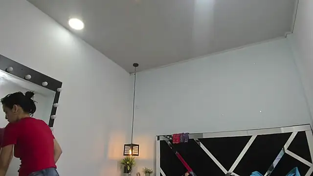 Annyrosee online show from March 19, 2025, 7:49 pm