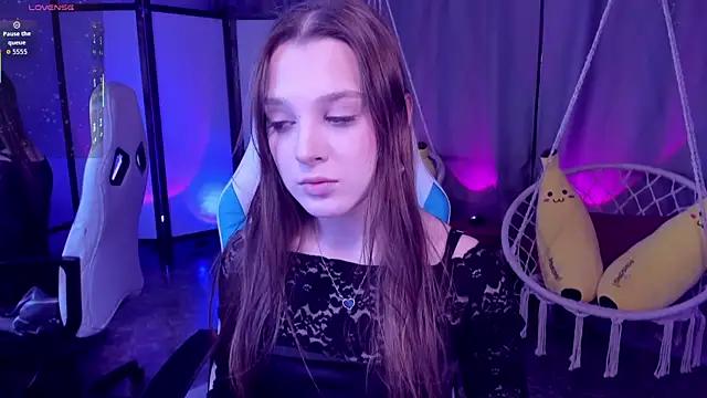 kaisajenner online show from November 18, 2025, 5:16 pm