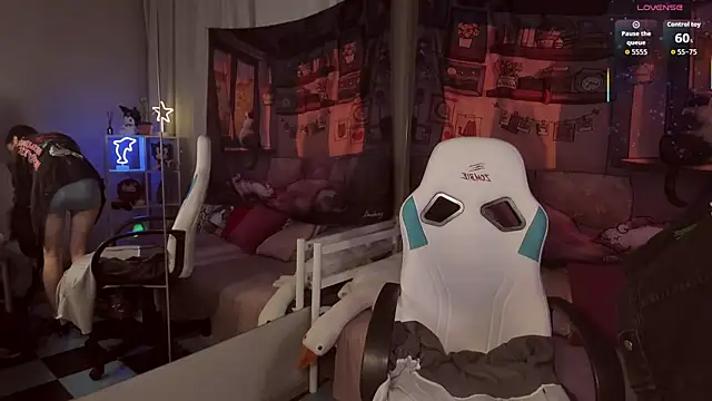 kaisajenner online show from September 22, 2025, 7:20 pm