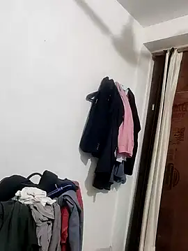 Snapshot of Hot_funky_boy chatting on February 11, 2025, 7:38 pm Hot funky boy online show from February 11, 2025, 7:38 pm