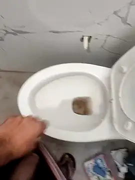 Snapshot of Hot_funky_boy chatting on October 3, 2025, 6:42 pm Hot funky boy online show from October 3, 2025, 6:42 pm