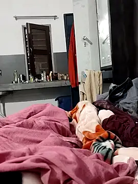 Snapshot of Hot_funky_boy chatting on December 20, 2025, 2:42 pm Hot funky boy online show from December 20, 2025, 2:42 pm