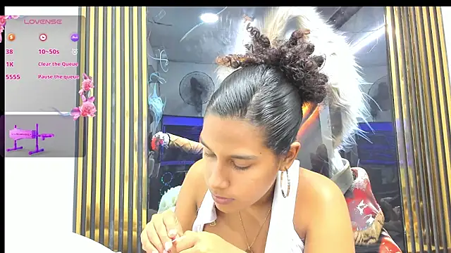 michell78sexy online show from April 9, 2026, 3:52 am