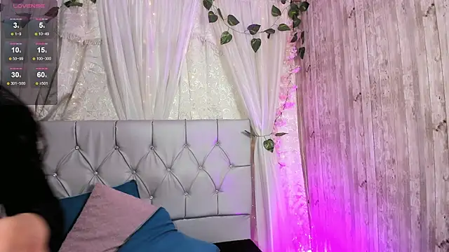 Rachel new20 online show from October 20, 2025, 8:53 pm