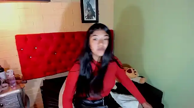 ScarletKray online show from March 5, 2025, 2:23 pm