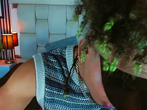 LihanJor 23 online show from November 28, 2025, 1:00 pm