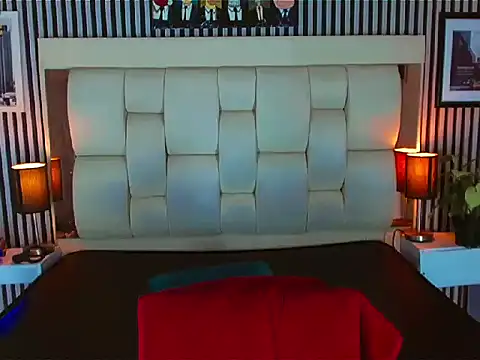 LihanJor 23 online show from November 17, 2025, 1:15 pm