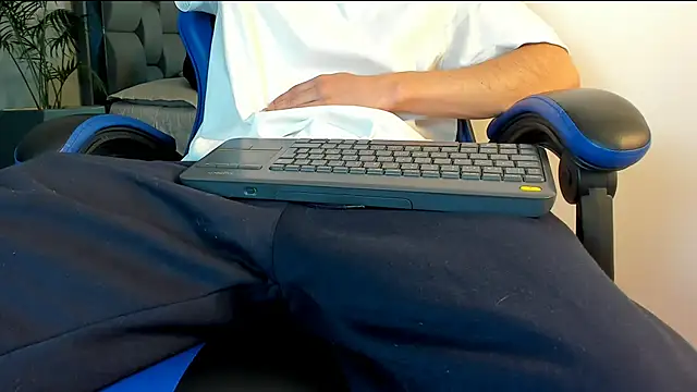 roan birkin online show from November 21, 2025, 7:13 pm