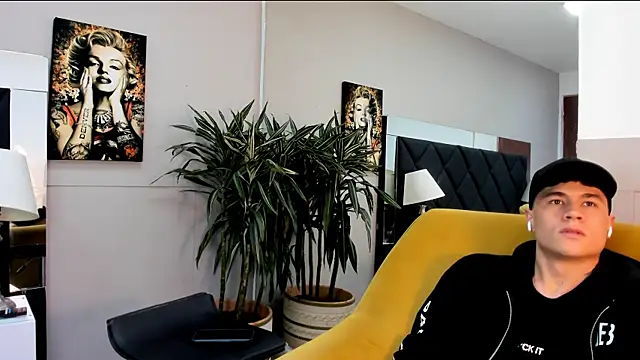 roan birkin online show from February 13, 2026, 7:58 pm