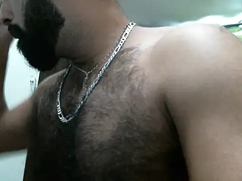 Snapshot of indianhairybull chatting on September 23, 2025, 4:41 am indianhairybull online show from September 23, 2025, 4:41 am