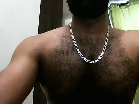 Snapshot of indianhairybull chatting on February 26, 2025, 12:38 pm indianhairybull online show from February 26, 2025, 12:38 pm