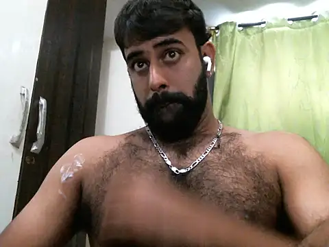 Snapshot of indianhairybull chatting on October 5, 2025, 4:58 am indianhairybull online show from October 5, 2025, 4:58 am