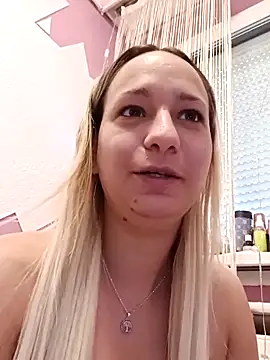 Mia RainX online show from May 12, 2026, 2:23 pm