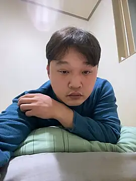 offwhite777 online show from February 21, 2025, 11:22 am