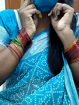 Snapshot of Tamil_Meera12 chatting on March 21, 2025, 5:23 pm Tamil Meera12 online show from March 21, 2025, 5:23 pm