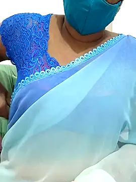 Snapshot of Tamil_Meera12 chatting on March 17, 2025, 5:05 pm Tamil Meera12 online show from March 17, 2025, 5:05 pm